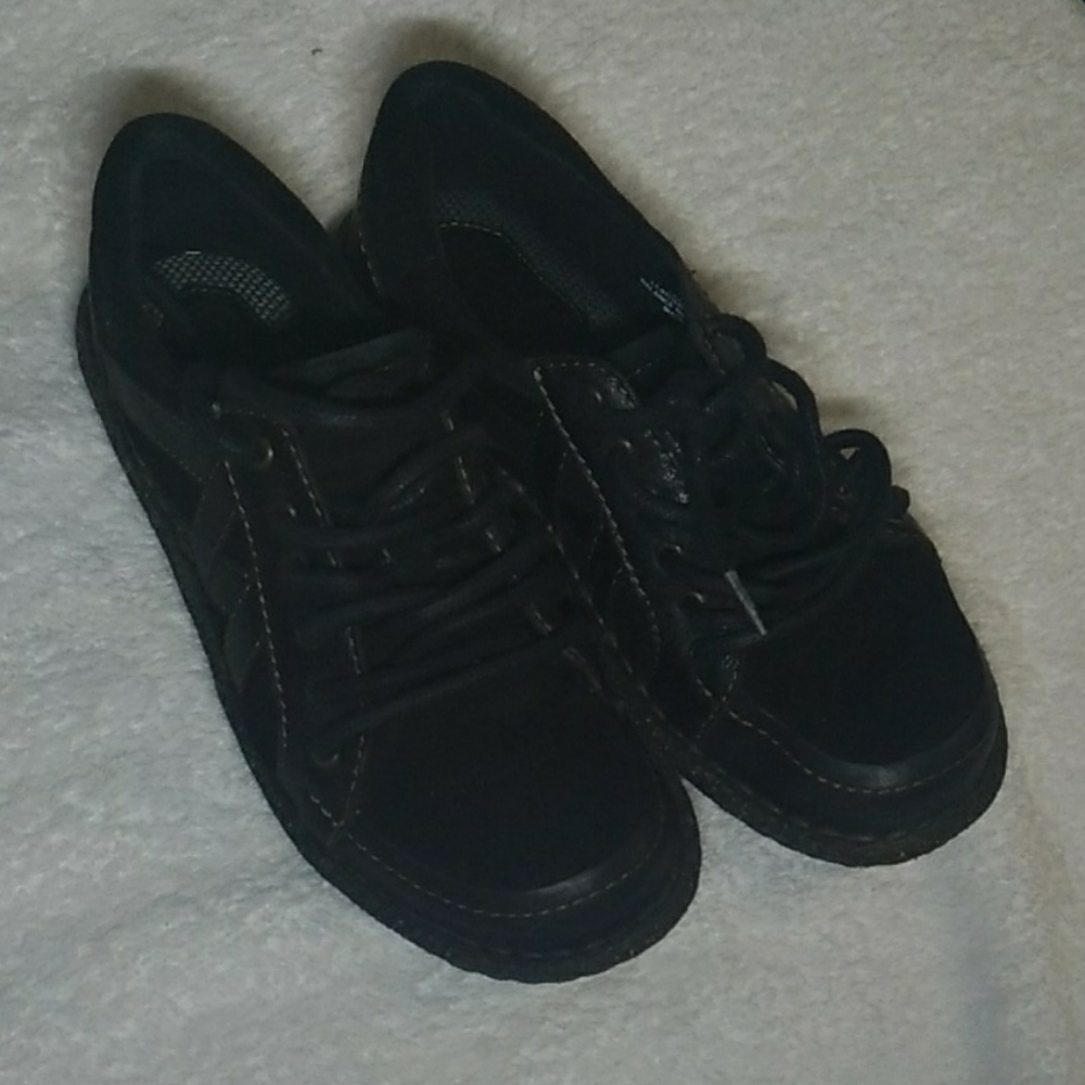 Born, shoes